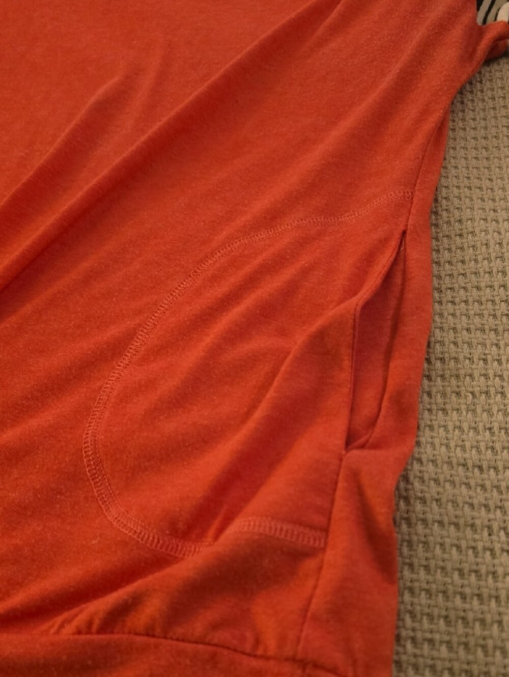 Lot Of 2 Womens Contrast Sleeve Top - Coral/Black And Black/ Leopard - Picture 4 of 8